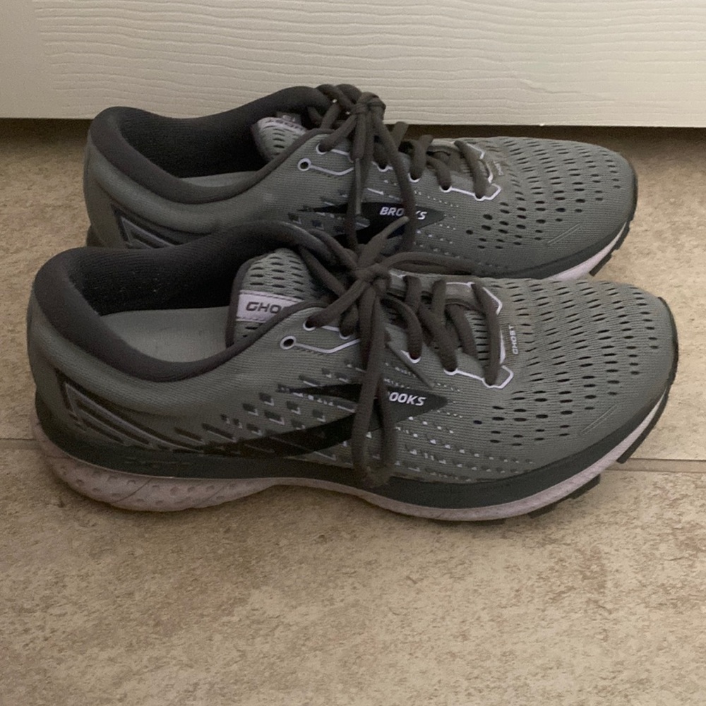 Brooks Ghosts 13